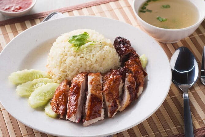 Siem Reap Morning Market & Food Tour by Tuk Tuk - Stop 1: Wat Po Lang Ka Breakfast With Bai Sach Morn and Tea