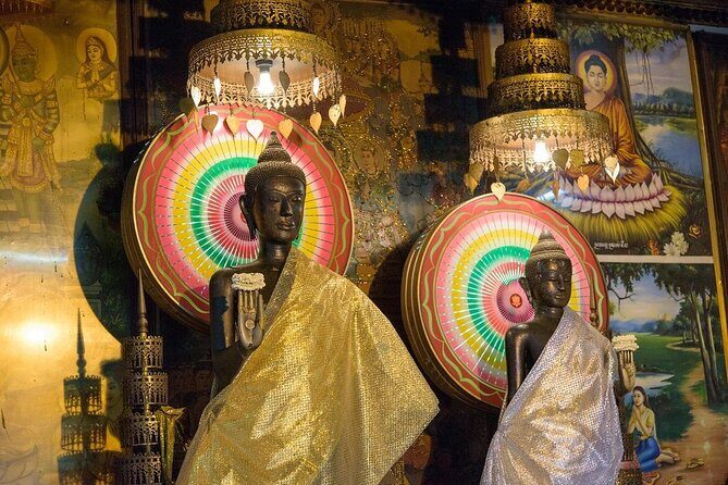 Siem Reap Nocturnal Excursion & Apsara Dance Show - Tuk-tuk to Preah Ang Chek & Chom and the Royal Residence