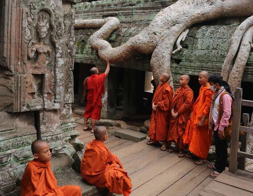 Siem Reap: Personalized Angkor Wat Sunrise Tour by Tuk-Tuk - Breakfast Break: A Small Pause That Makes the Rest of the Day Easier