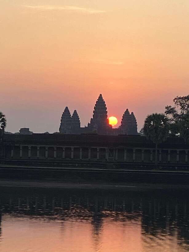Siem Reap: Personalized Angkor Wat Sunrise Tour by Tuk-Tuk - Angkor Thom Rhythm: Victory Gate, South Gate Time, and Bayon Faces
