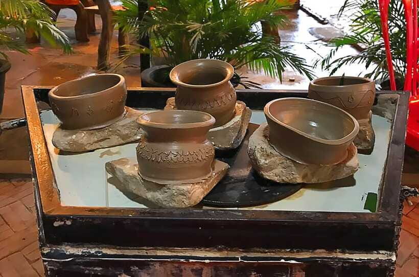 Siem Reap : Pottery Classes with Transfer round trip - Crafting a traditional Cambodian ceramic bowl on the wheel