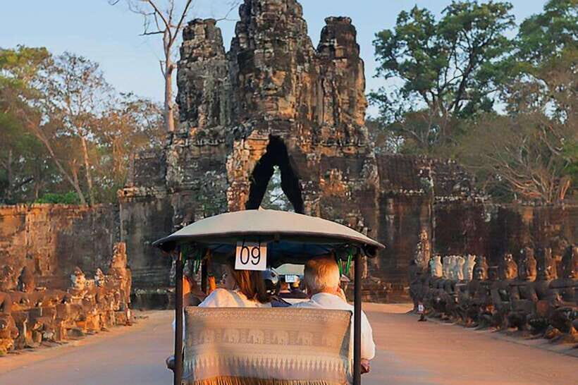 Siem Reap : Private Tuk-Tuk Tour of the Magnificent Temples. - Angkor Thom and Bayon Temple: Morning Timing and How to Walk Smart