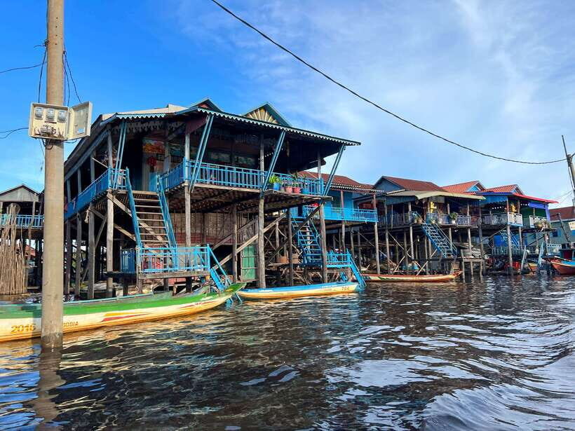 Siem Reap: Tonle Sap and Kampong Phluk Tour with Street Food - Practical tips: what to pack for sun, bugs, and fried-food momentum