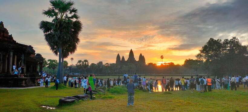 Siem Reap Tour Guide: Angkor Wat Sunrise Tour & Beng Mealea - Transport, Timing, and Comfort on a 10-Hour Route