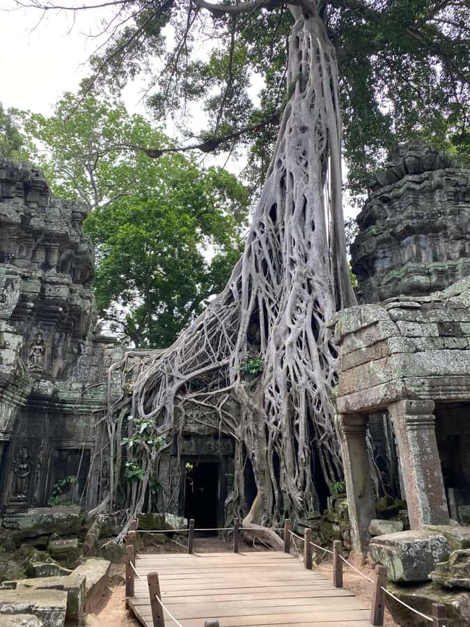 Siem Reap: Ultimate Angkor Wat Offbeat Experience by Jeep - Preah Palilay and the quieter temple stop in between