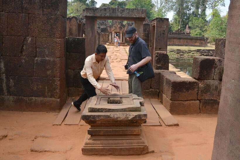 SiemReap: Private Angkor Wat Tour in English or German guide - Skip-the-line and smart pacing: why private really helps at Angkor