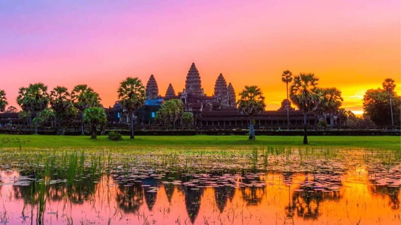 Small-Group Explore Angkor Wat Sunrise Tour with Guide - Angkor Thom and Bayon: 54 towers and the smiling faces