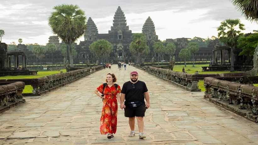 Small-Group Explore Angkor Wat Sunrise Tour with Guide - What this tour feels like as a full day