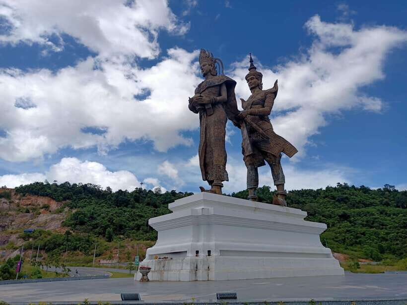 Small Group Sihanoukville Exploration from Cruise Port - Pickup from cruise port and hotels: plan the meet point carefully