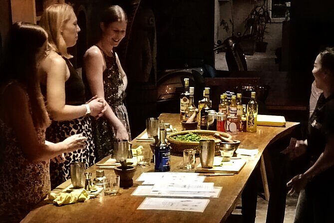 Sombai Siem Reap Workshop Cocktail Class - Cocktails 101: Making Three Drinks (Without Guessing)