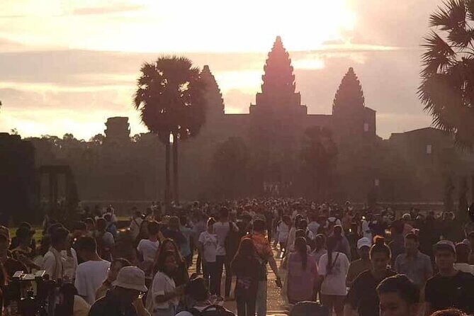 Sunrise Angkor Wat, Angkor Thom Ancient Capital, Ta Promh - Angkor Thom: South Gate, Bayon smiles, and the royal core