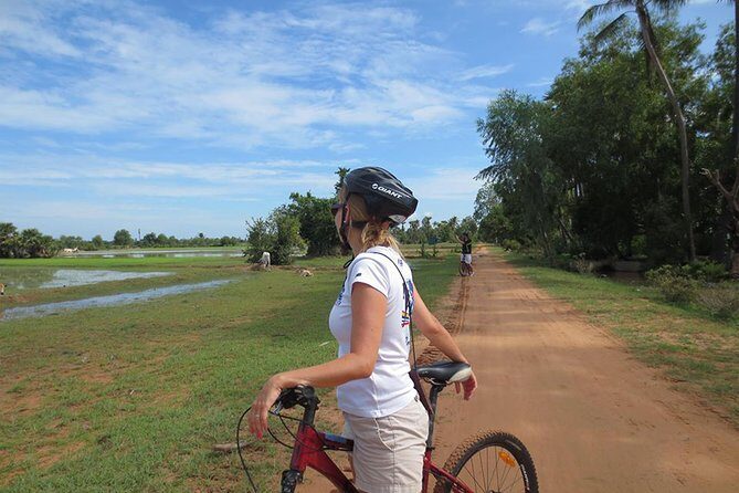 Sunset at Countryside - How the route unfolds: villages, vegetables, Arthvear Pagoda, then sunset