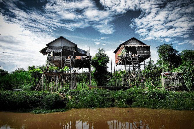 Tonle Sap Lake & Kampong Khleang Village Day Tour - Getting started: the 8 am pickup and the drive to the lake