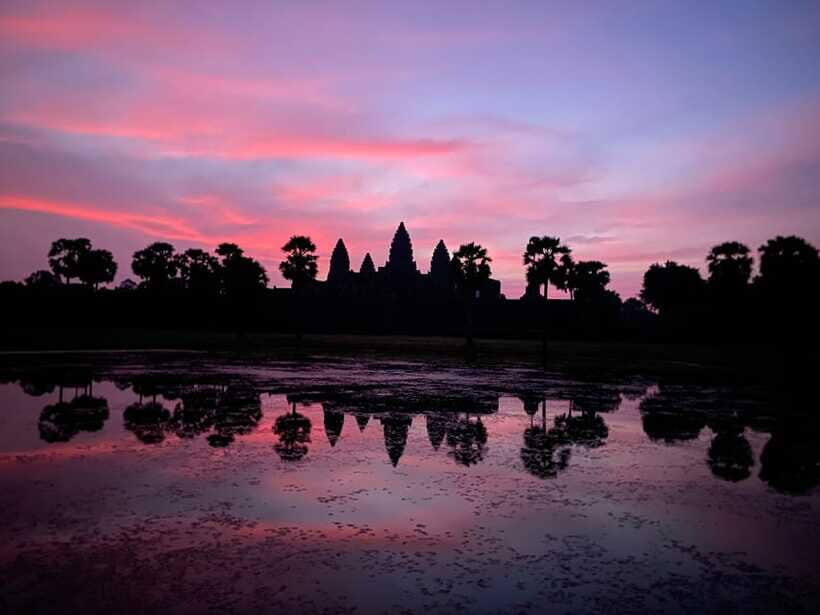 Trusty Tuk Tuk - Bayon: your final anchor point before heading back