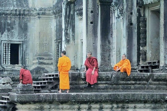 Two Days Angkor Complex, Beng Mealea plus Kampong Phluk Village - Small logistics that really matter in Angkor