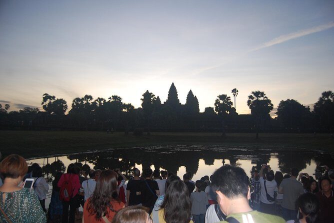 Two Days Angkor Historical and Kulen Mountain Waterfall - Angkor Wat and dusk: Bakheng mountain or Pre Rup sanctuary
