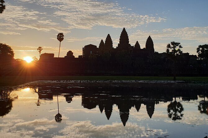Two Days Angkor Tour - Day 1 at Angkor Archaeological Park: Angkor Wat Through Angkor Thom