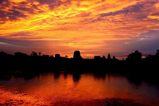 Two Days Angkor Tour - Day 2: Kompong Phluk and the Culture Stops in Siem Reap