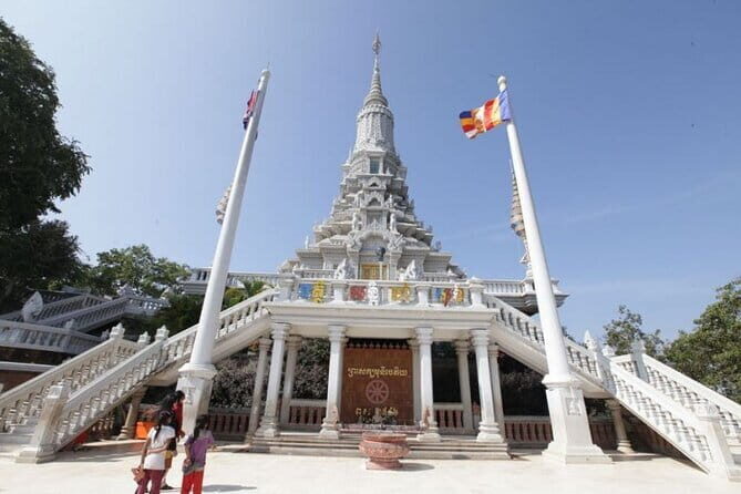 Udong Historical Site Tour - From Phnom Penh to Udong: a comfortable ride timed for real sightseeing