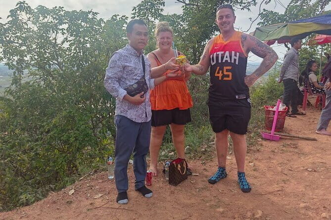 Udong Historical Site Tour - The stop after the hill: Silversmiths Village and a slower rural finish