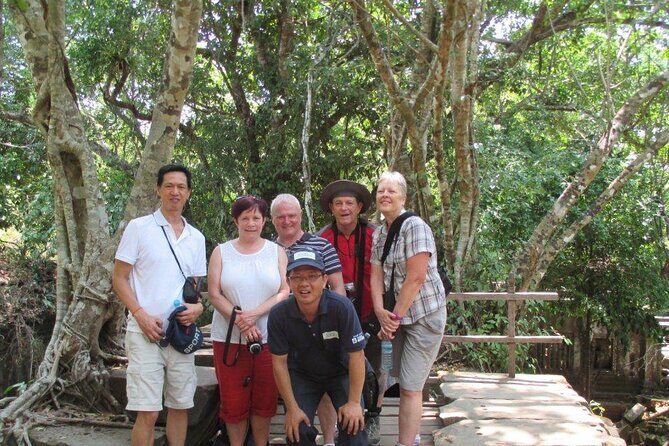 Waterfall & River of 1000 Siva Linga- Kulen Mountain Private Tour - Preah Ang Thom and the temple zone: prayer, statuary, and meaning on the move